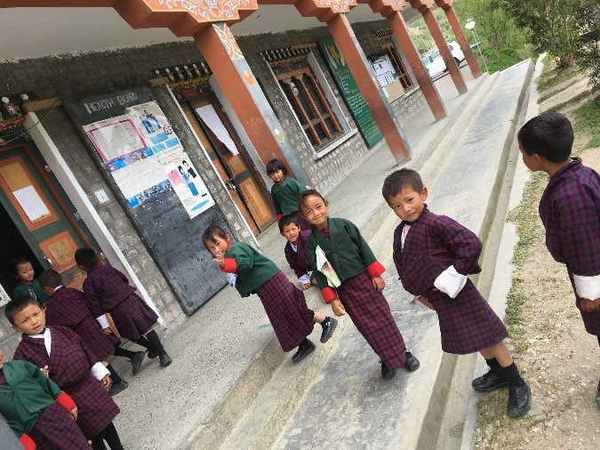 ブータン　ビテカ中学校の生徒たち2
